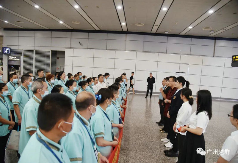 欢度建军节 喜迎越群进驻广州白云国际机场